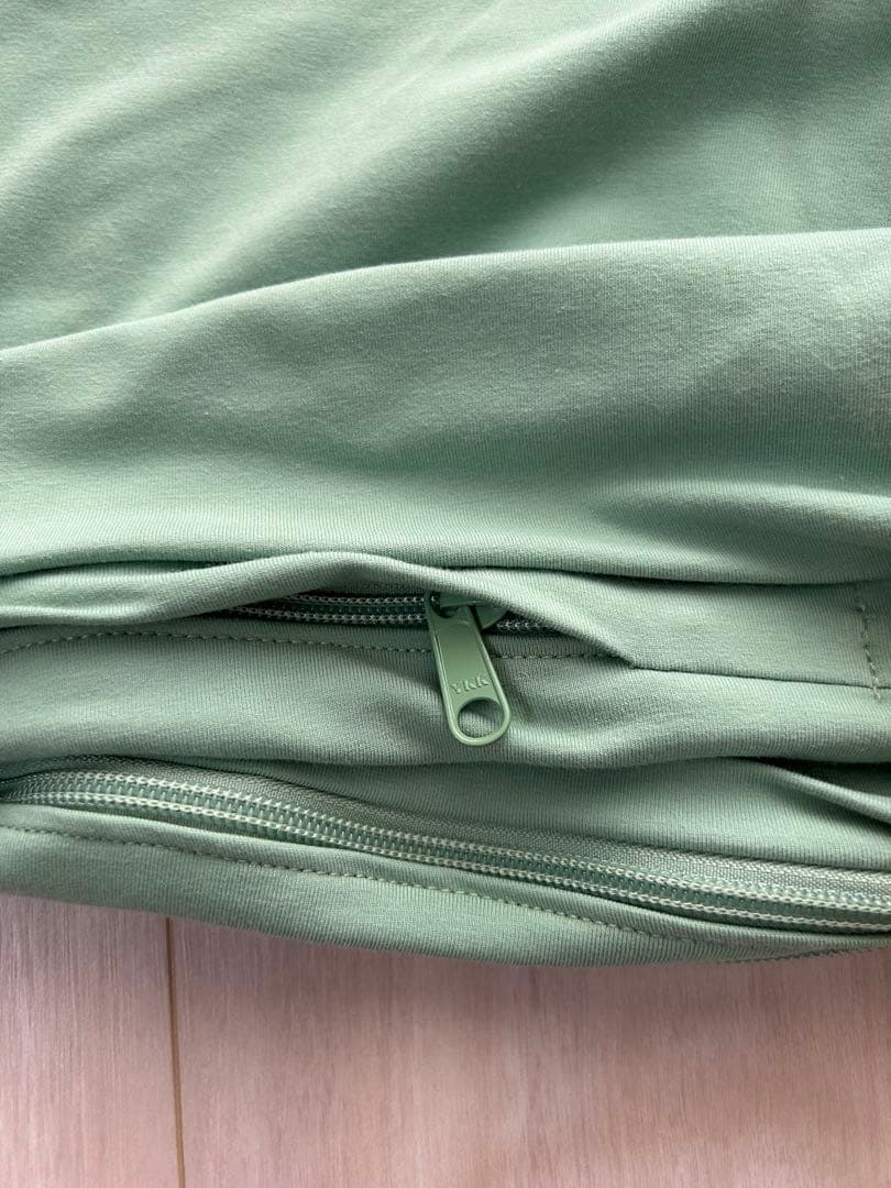 【美品】yogibo Roll Max専用カバー　ピスタチオ