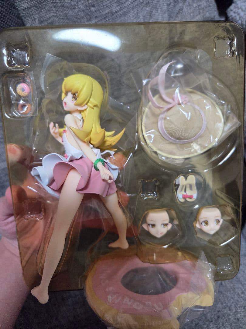 ALTER NISEMONOGATARI 忍野忍 1/8フィギュア