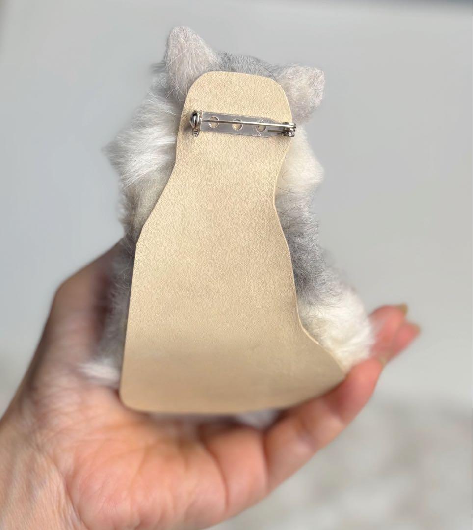 g*い様 羊毛フェルト　猫ブローチ　MinoA