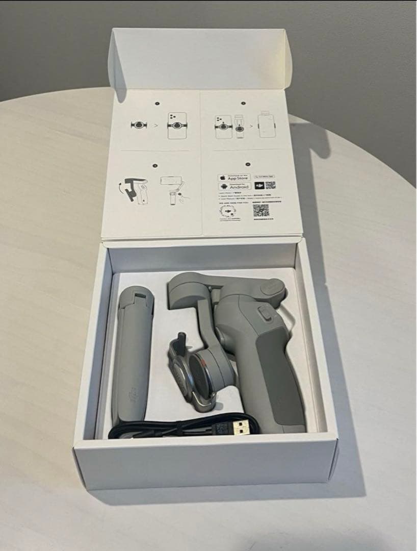 DJI 【美品】OM4 SE スタビライザー ジンバル スマートフォン用