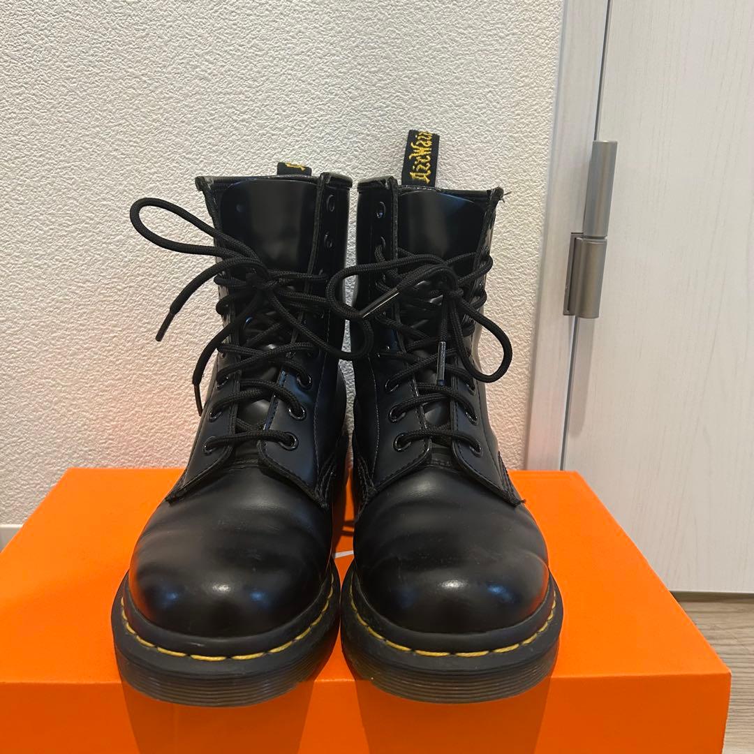 Dr.Martens ドクターマーチン 1460 8 ホールブーツ　uk4