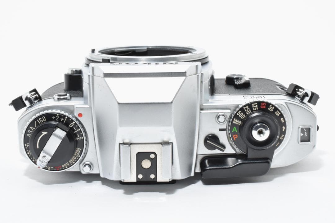 ■ 美品 ■ ニコン　Nikon FG ボディ　　#2765549-F21-R4