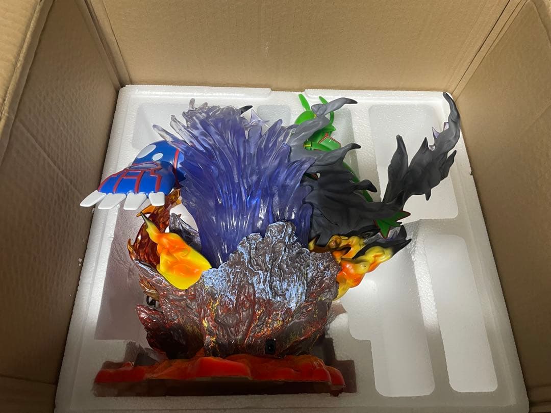 ポケットモンスター　フィギュア　レックウザ　カイオーガ　グラードン
