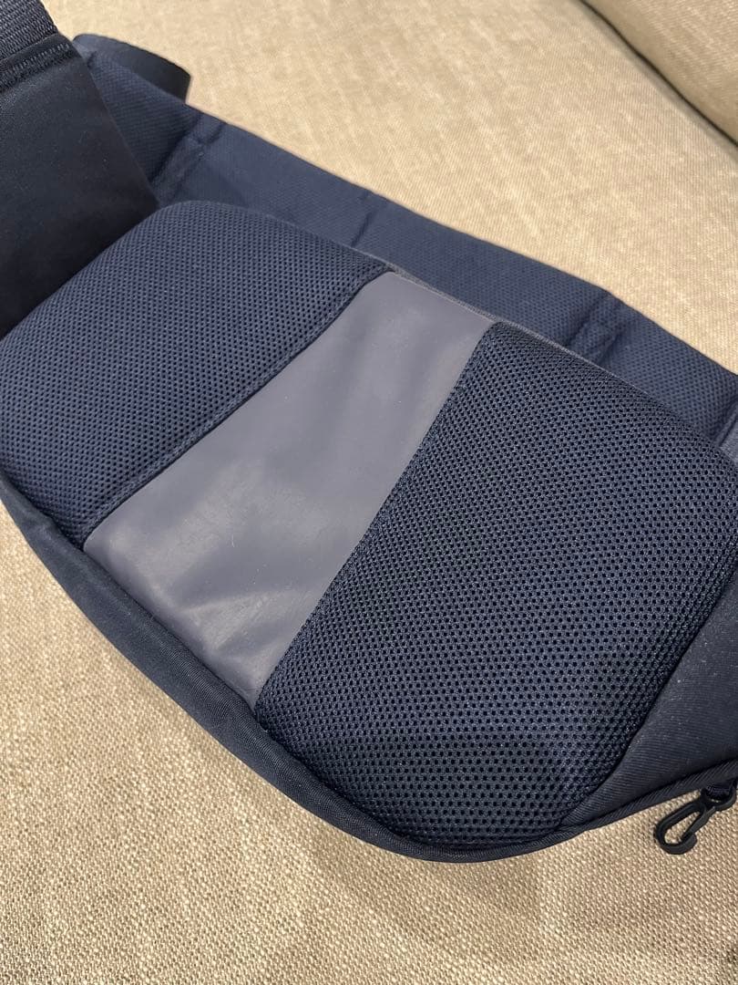 POMULU 2wayヒップシート　ネイビー
