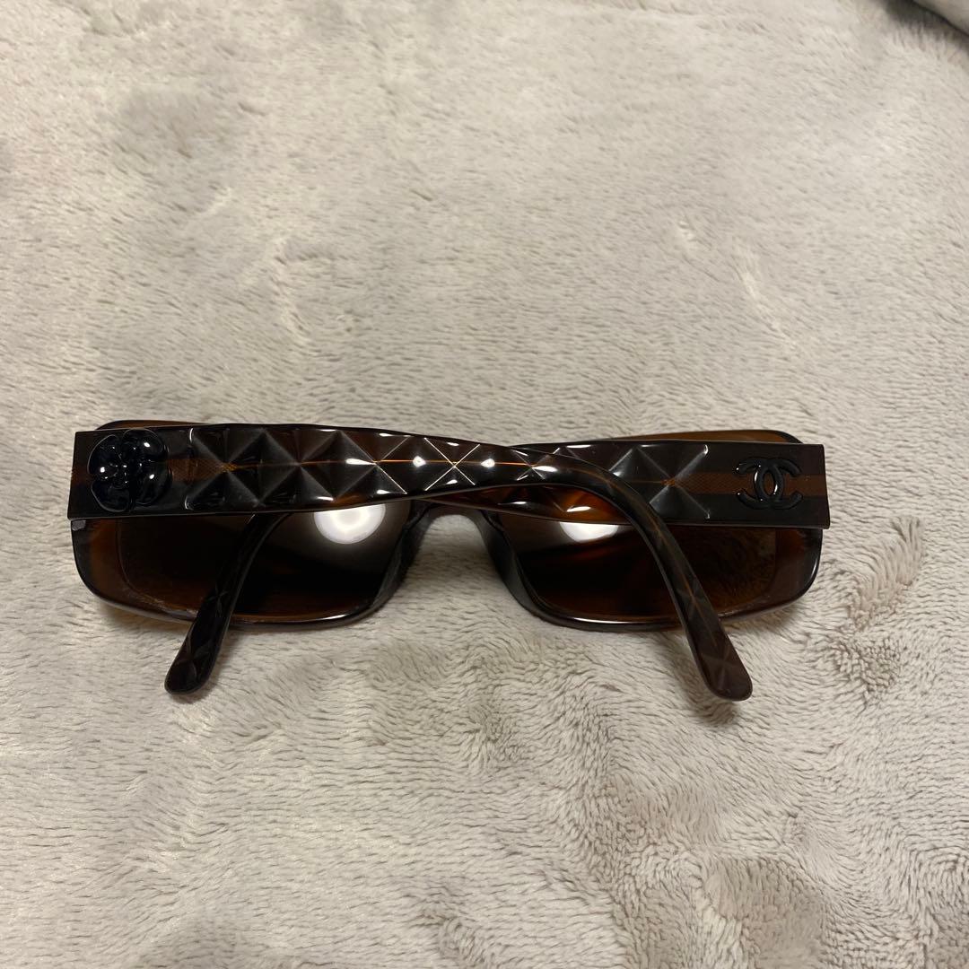 CHANEL ブラウン スクエアフレーム サングラス