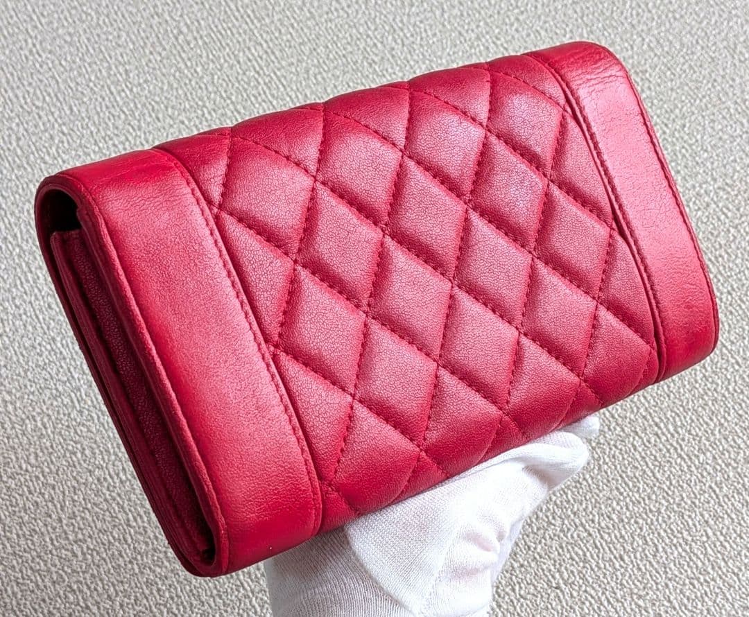 シャネル　マドモアゼル　マトラッセ　赤　2つ折り長財布　ラムスキン　正規品