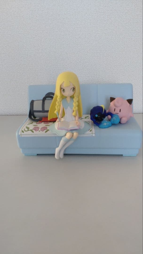 オルゴール リーリエ ＆ コスモッグ ピッピ人形