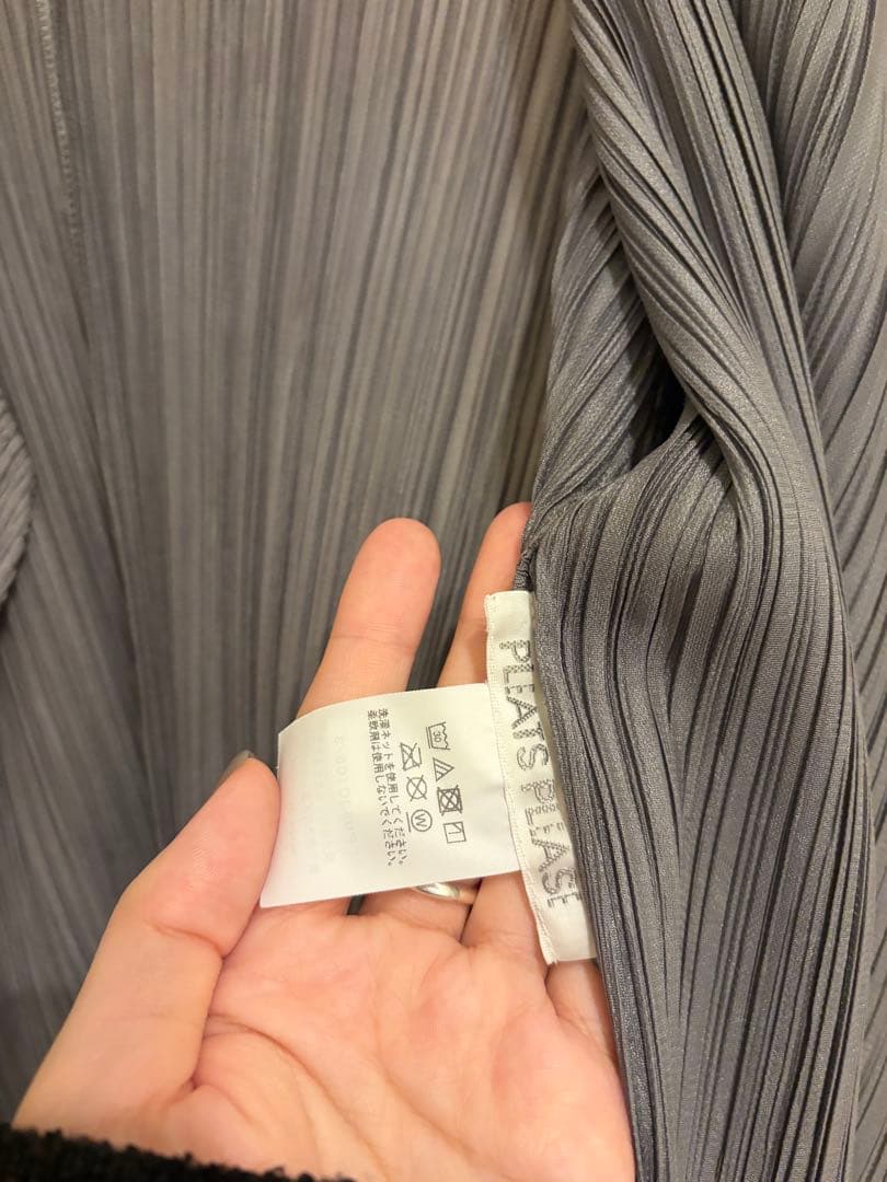 【美品】issey miyake pleatsplease カーディガン グレー
