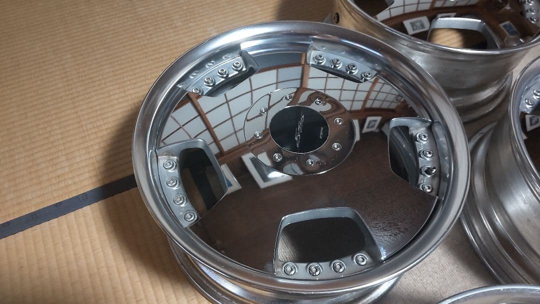ユーロライン メッキ 17インチ7J +28 PCD114.3