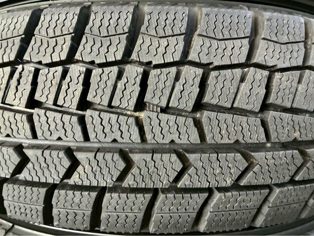 送料込み‼️ 155/65R13 2024年製✨ 国産✨ バリ山❗️ 冬タイヤ ４本