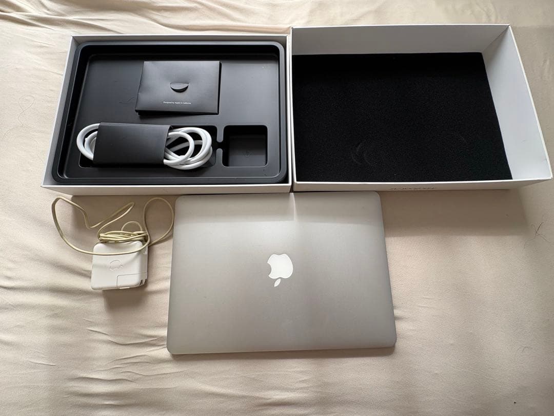 【箱あり】Apple MacBook Air Early2015