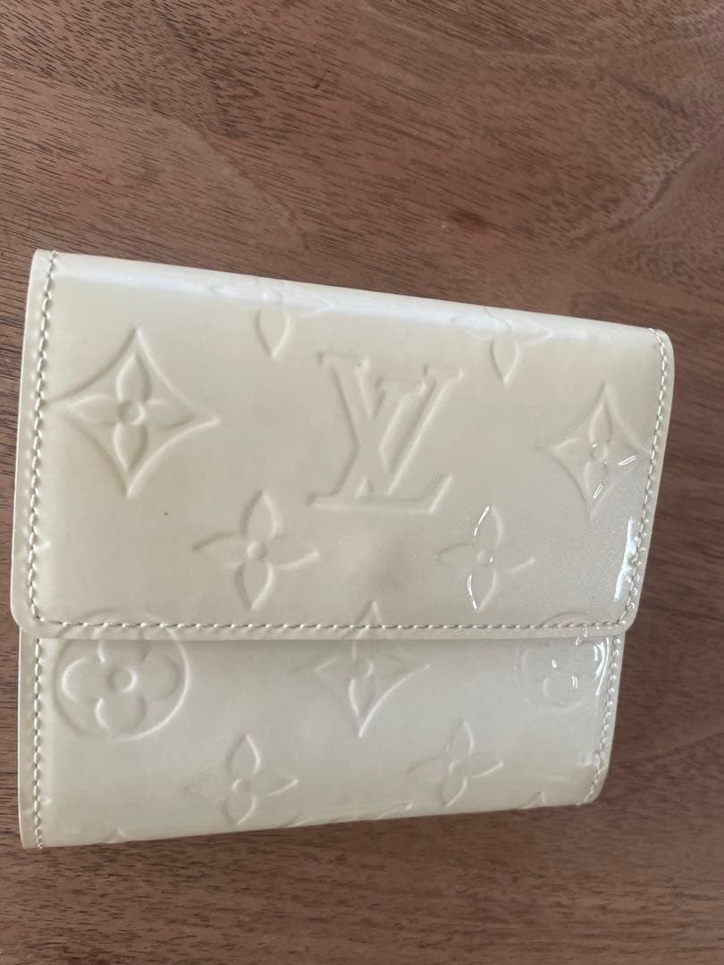 良品美品！ポルトモネ ビエ カルトクレディ　ヴェルニ 両面財布正規品