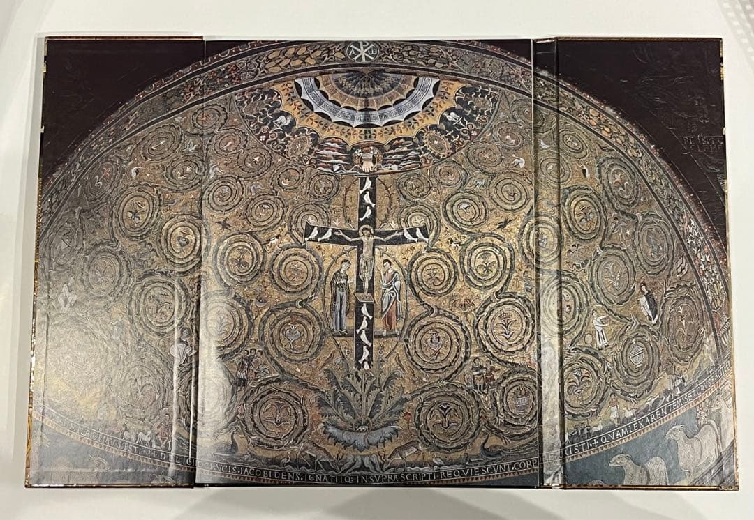 Churches by Judith Dupré 教会写真と解説