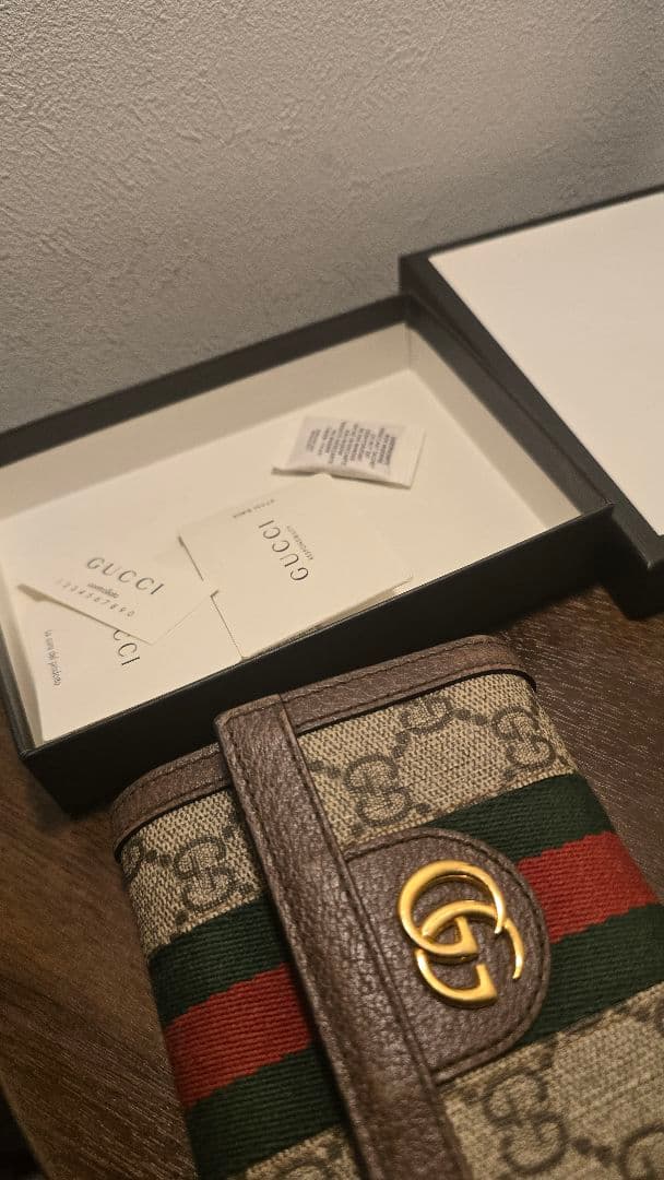 GUCCI GG柄 三つ折り財布 シェリーライン 箱・保存袋付き