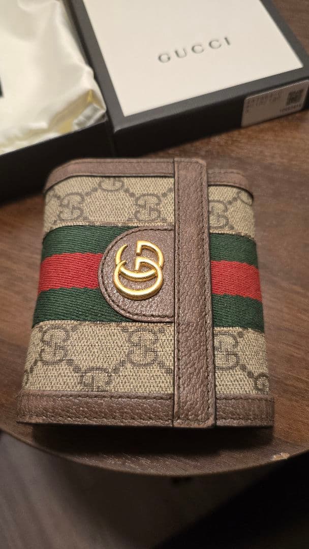 GUCCI GG柄 三つ折り財布 シェリーライン 箱・保存袋付き