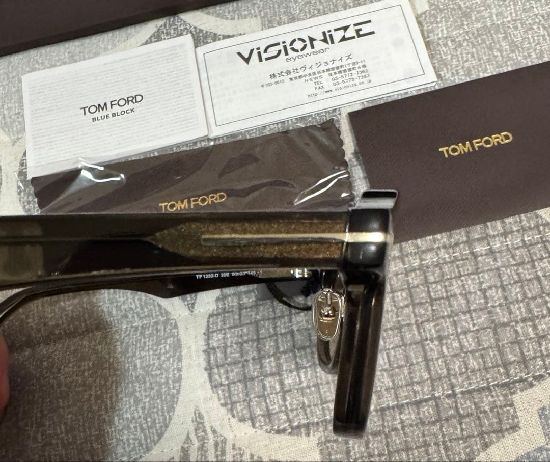 新品　未使用品　トムフォード　サングラス　TF1230D