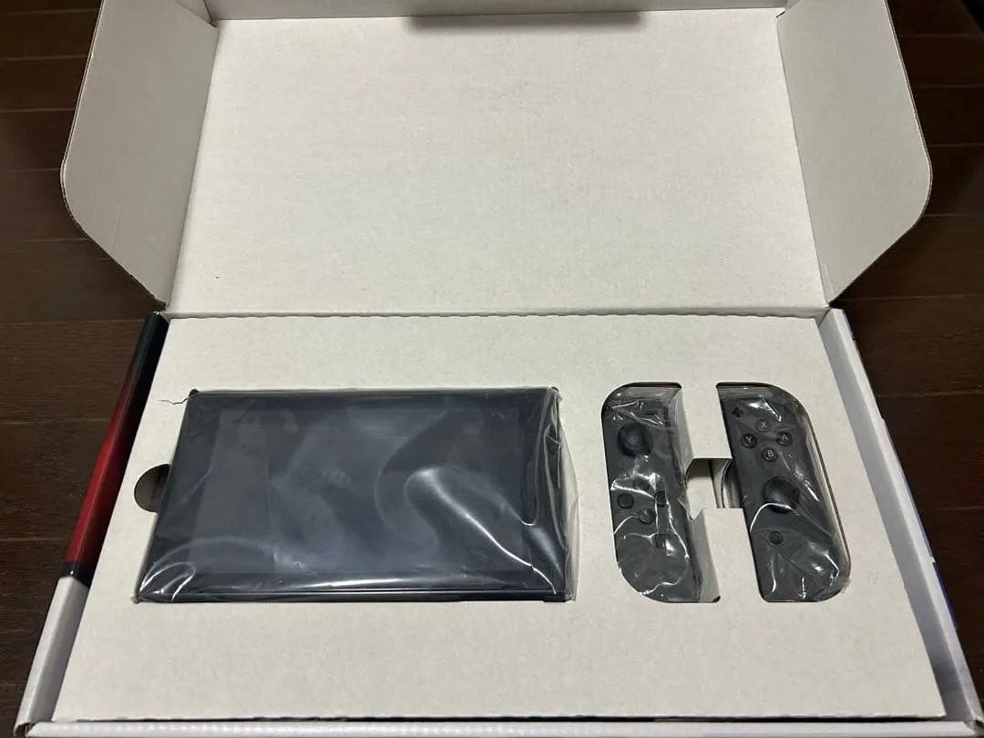 Nintendo Switch 本体 + Joy-Conコントローラーセット