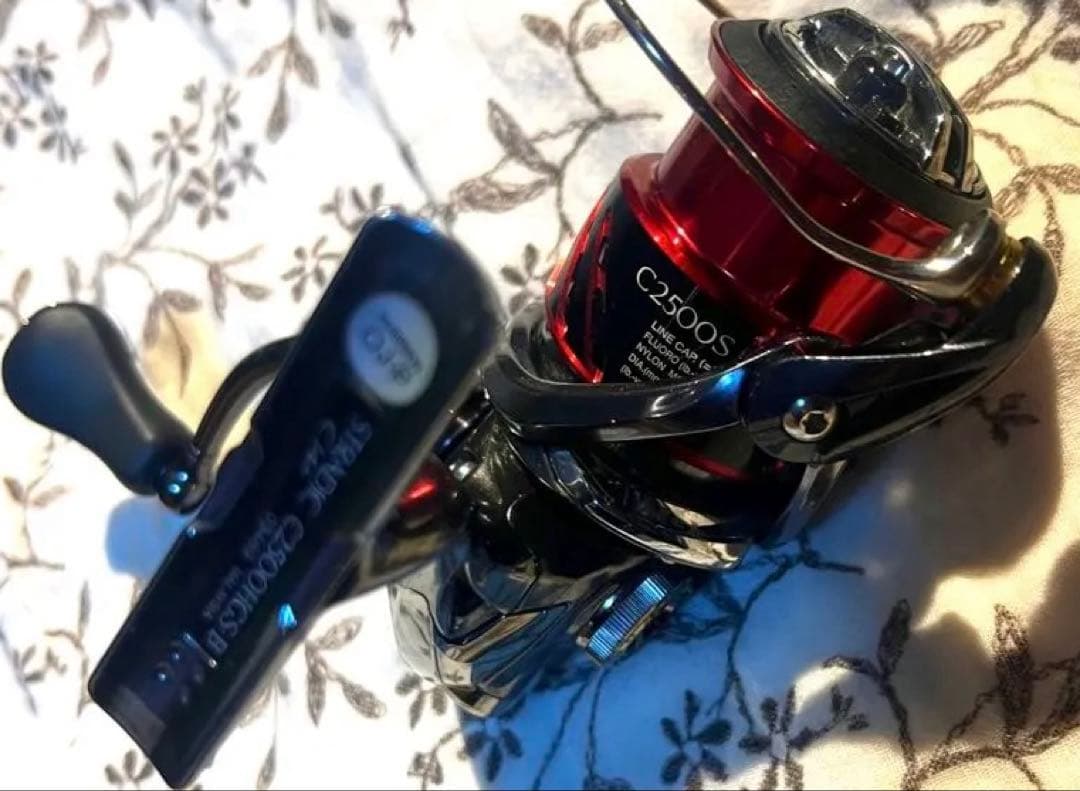 A*様 【美品】シマノ ストラディック C2500S スピニングリール