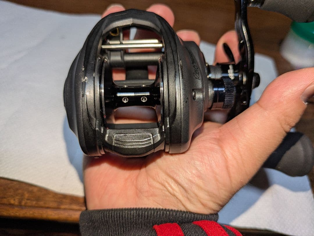 アブガルシア レボビースト40 REVO BEAST 40 右ハンドル　本体のみ