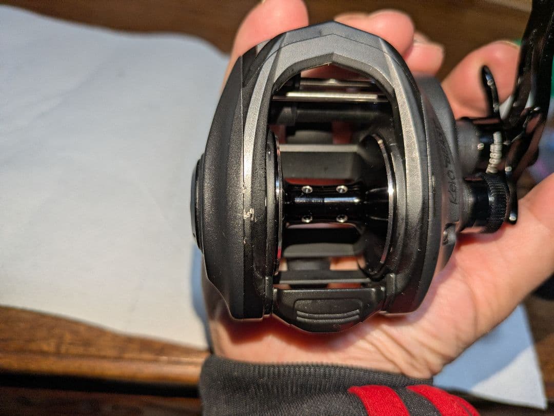 アブガルシア レボビースト40 REVO BEAST 40 右ハンドル　本体のみ
