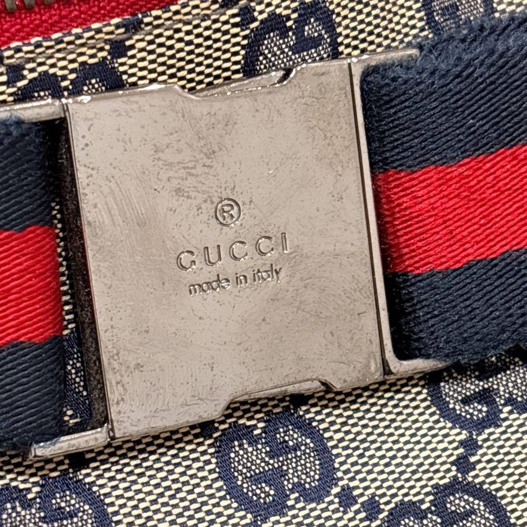 【希少カラー】 GUCCI　ボディーバッグ　ウエストポーチ　GG　シェリーライン
