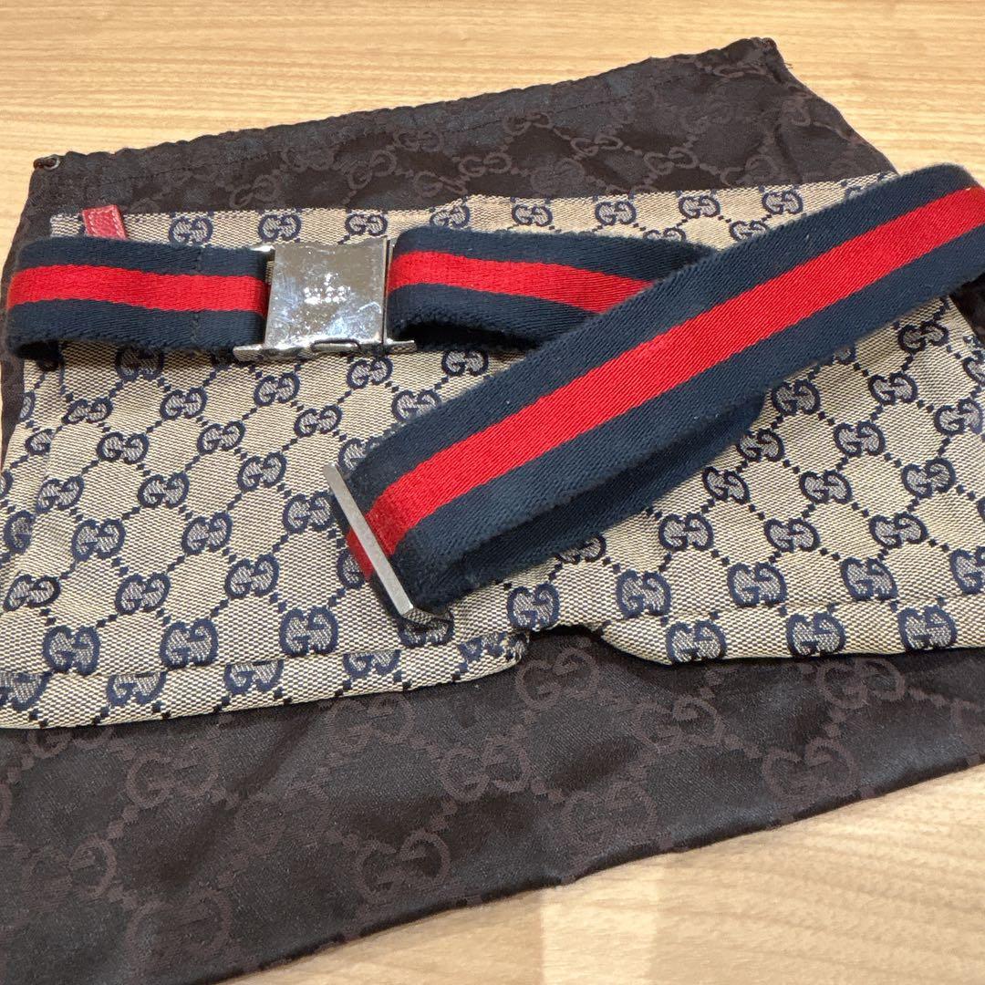 【希少カラー】 GUCCI　ボディーバッグ　ウエストポーチ　GG　シェリーライン