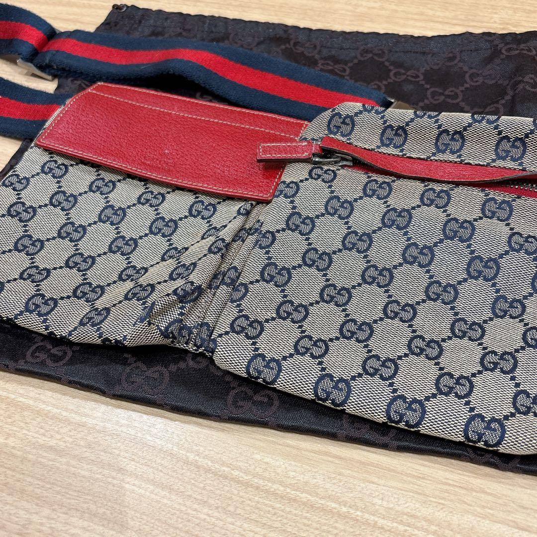 【希少カラー】 GUCCI　ボディーバッグ　ウエストポーチ　GG　シェリーライン