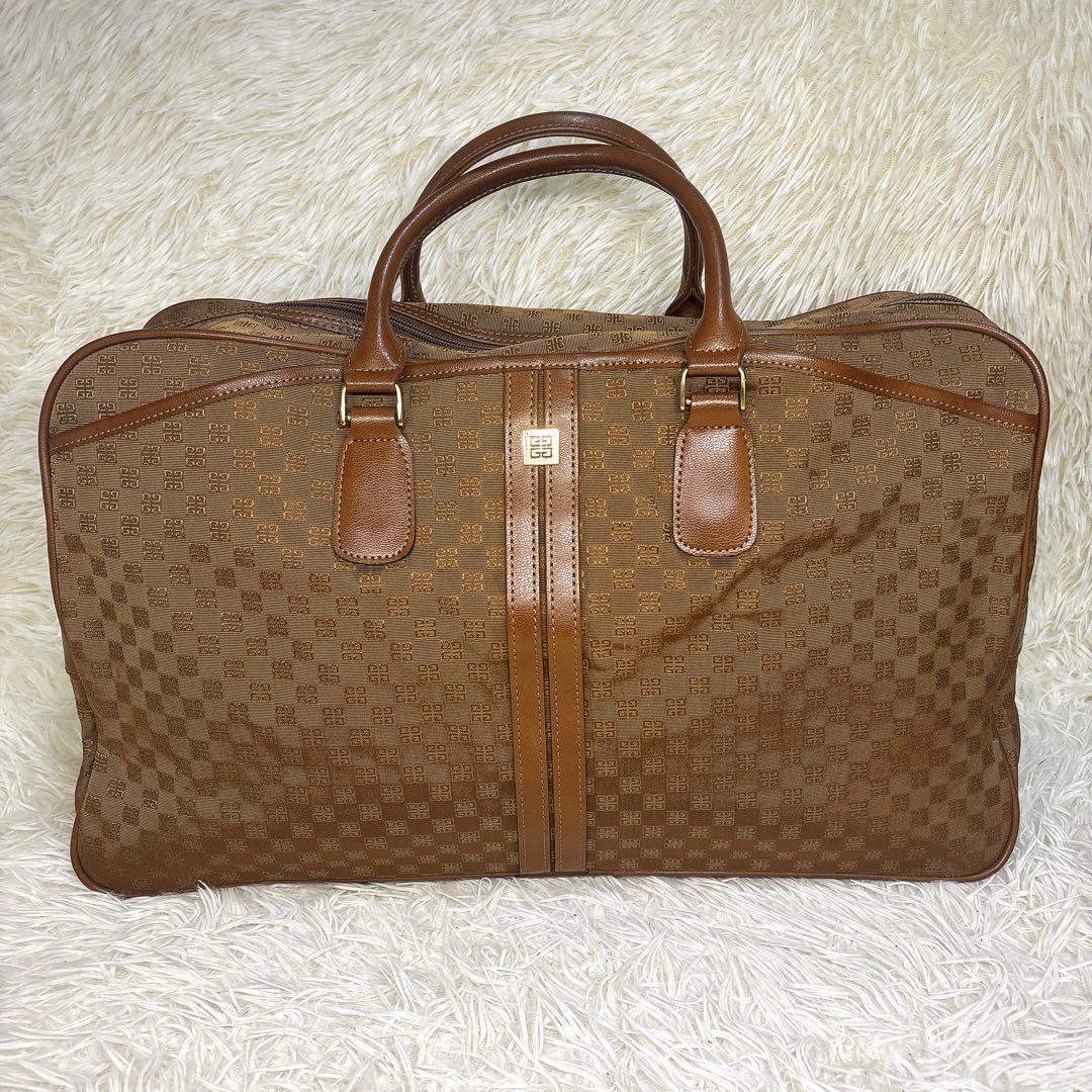 みみさん GIVENCHY ボストンバッグ ハンドバッグ 総柄 ロゴ 金具