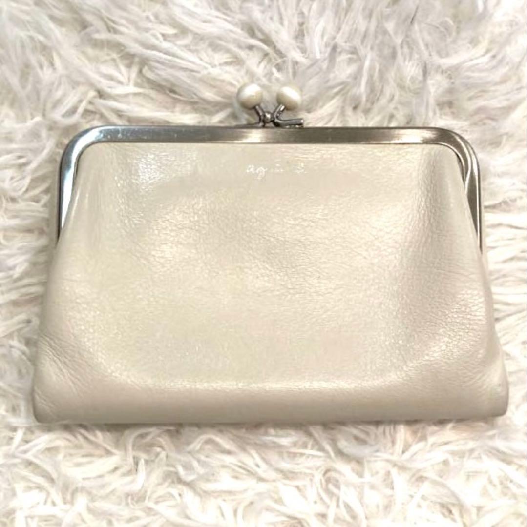 【美品】agnes b. レザー　がま口　二つ折り財布　ベージュ