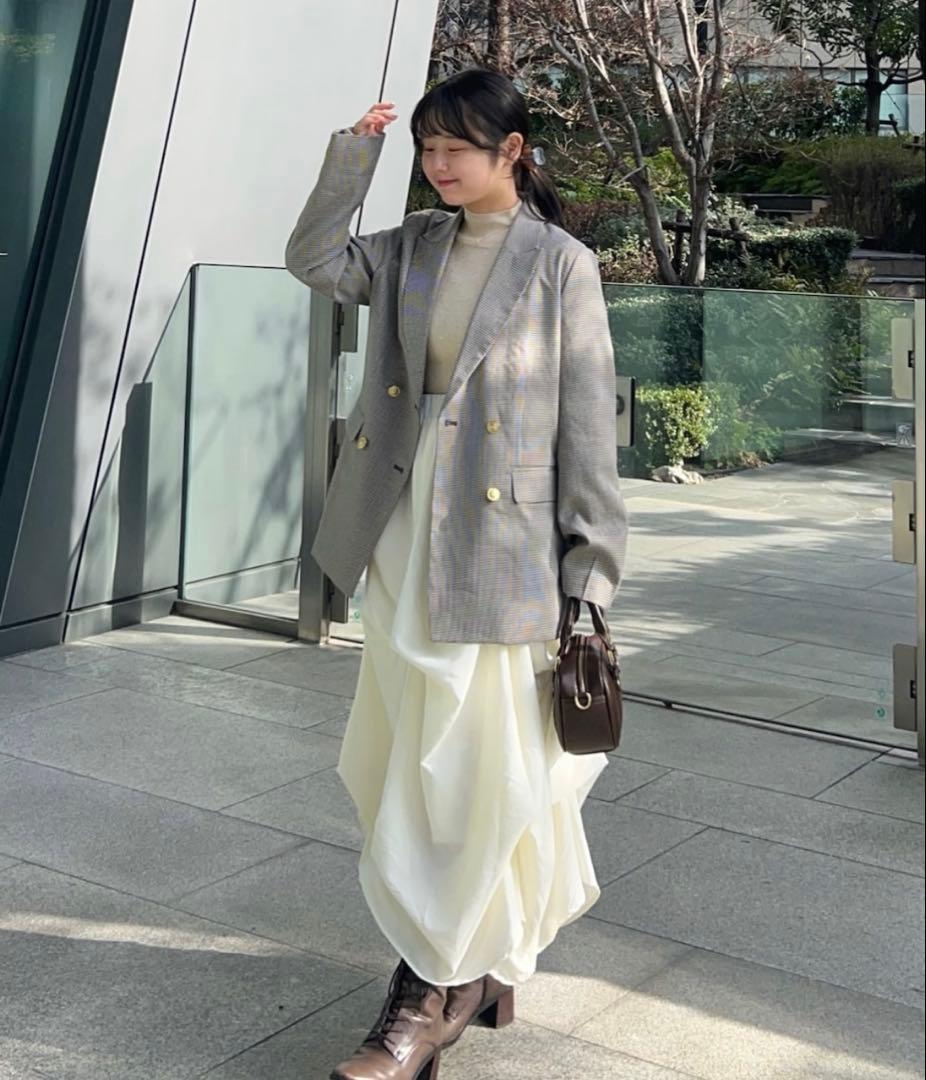 【新品】vannie U タックスカート