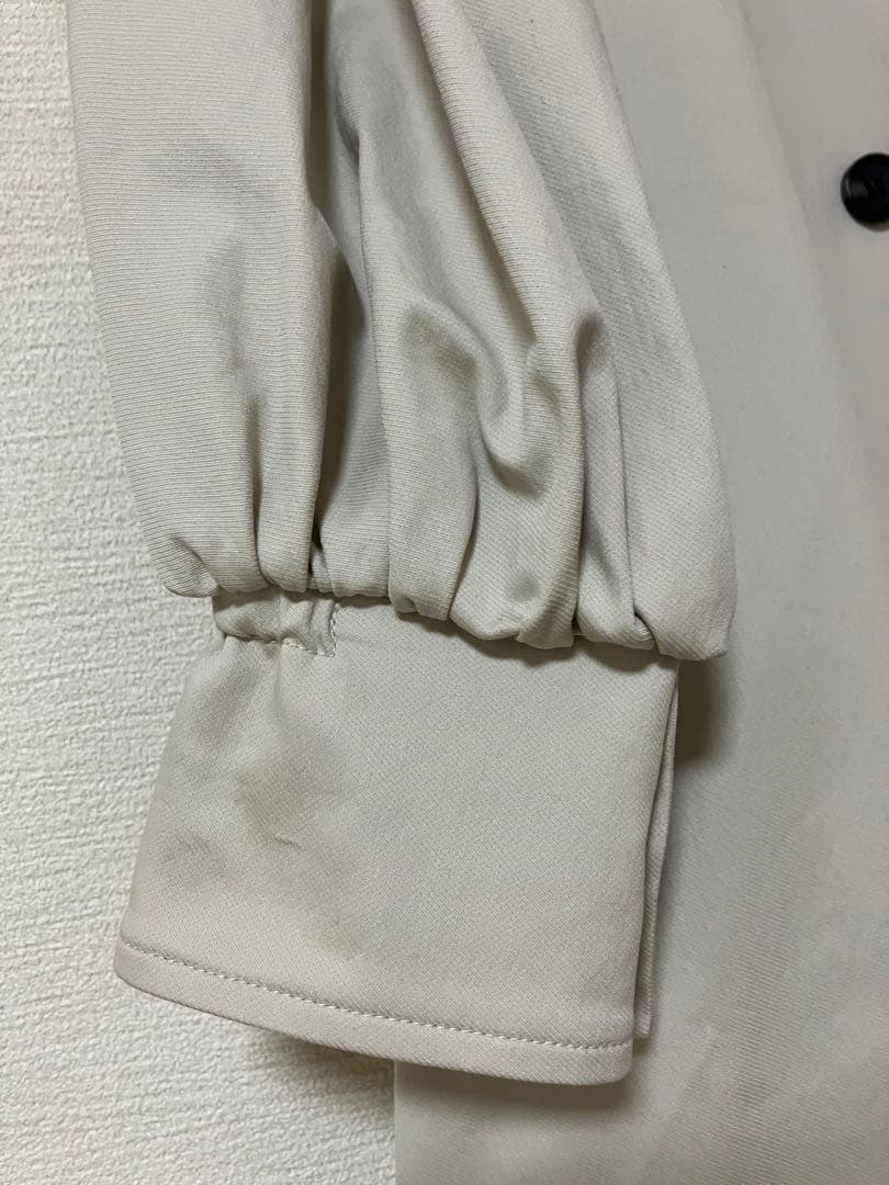 147 イチヨンナナ　ノーカラーコート