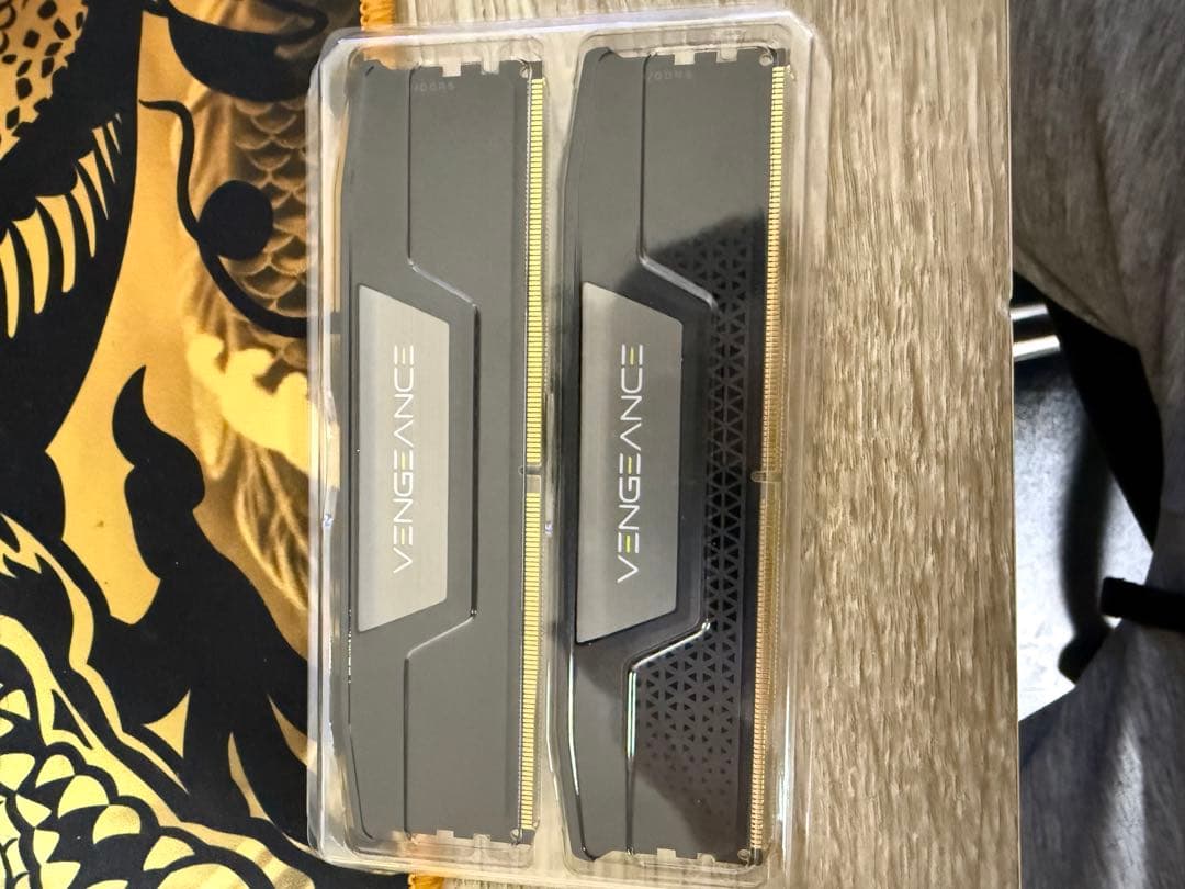 CORSAIR VENGEANCE DDR5 32GB 6000MHz メモリ