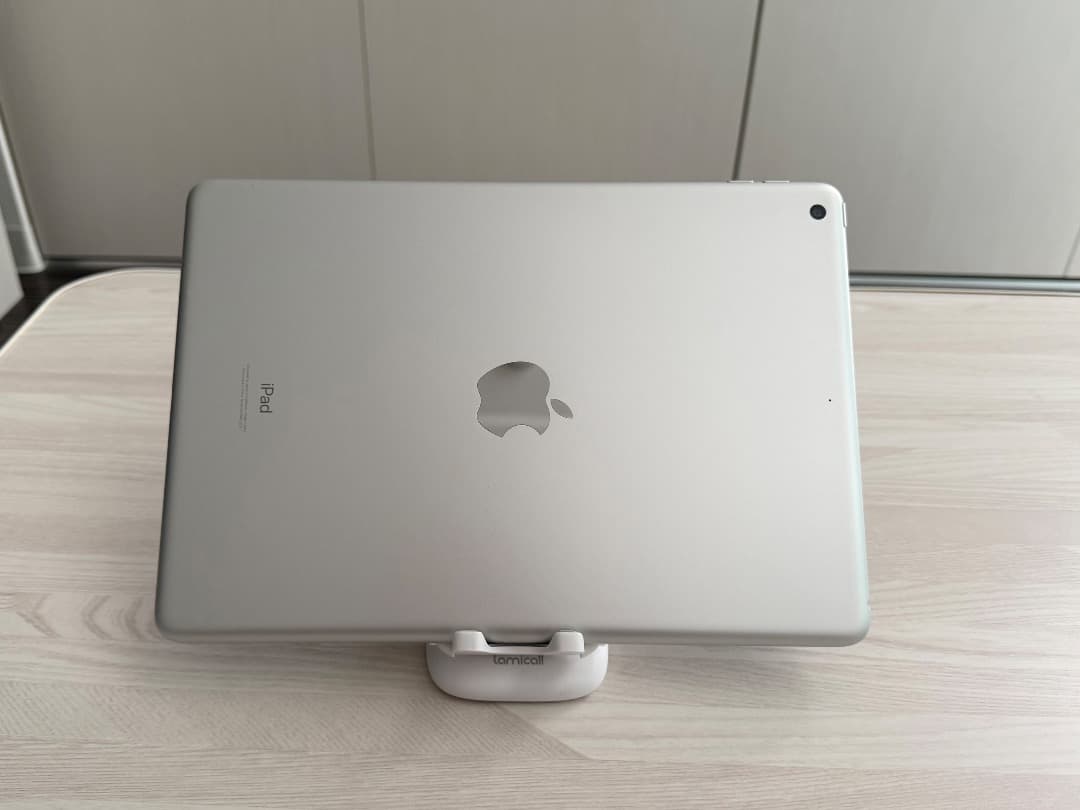 iPad 第9世代 64GB 美品 動作良好 フィルム付き