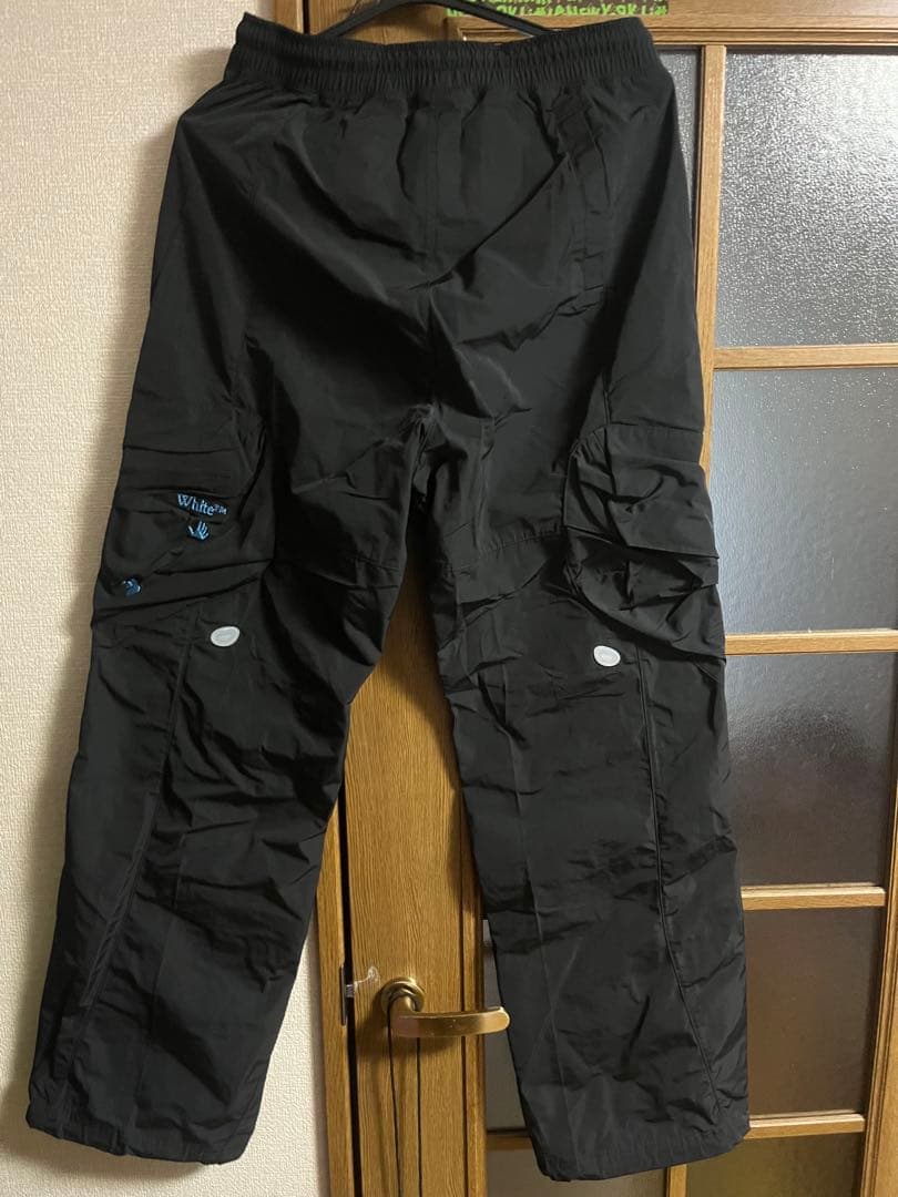 NIKE off-white トラックスーツ