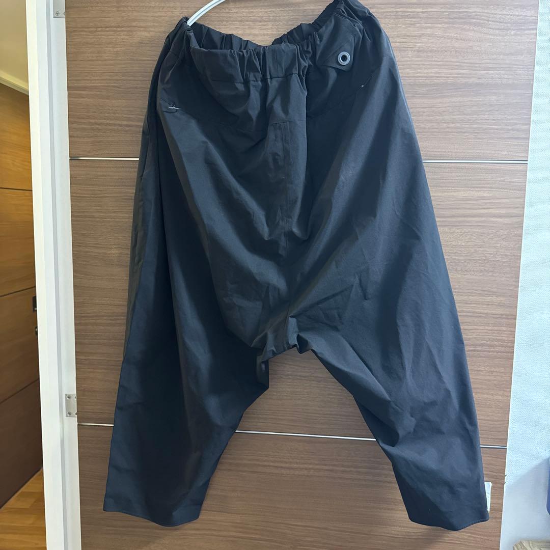 ホワイトマウンテニアリング　サルエル　23aw