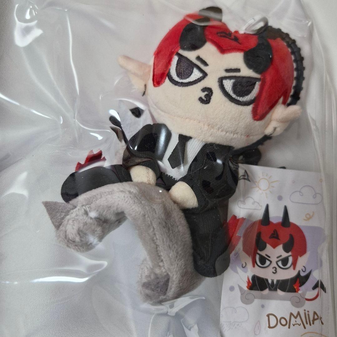 DOMIIA バルーンドール キーホルダー LOVE OUT LOUD