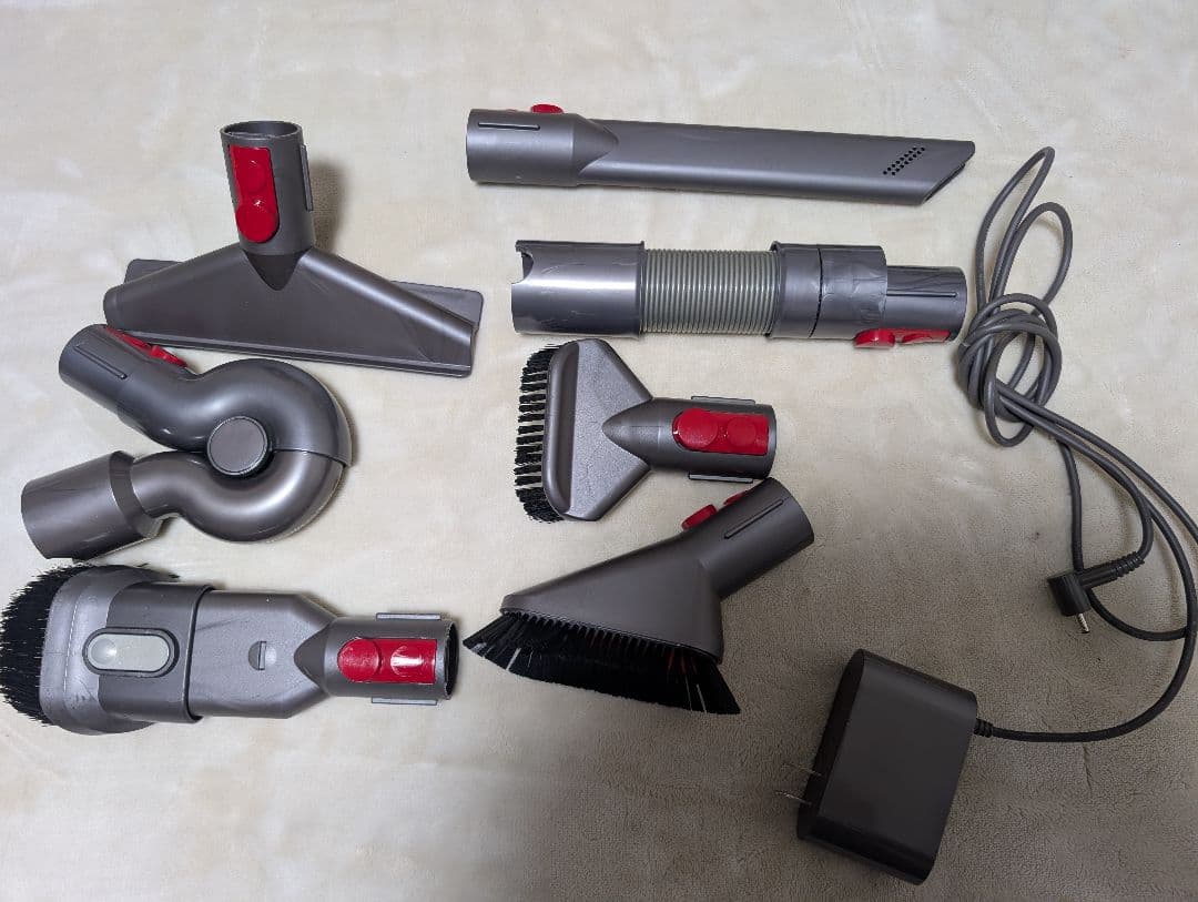 あ*し様 Dyson SV18 動作良好 フルセット バッテリー良好