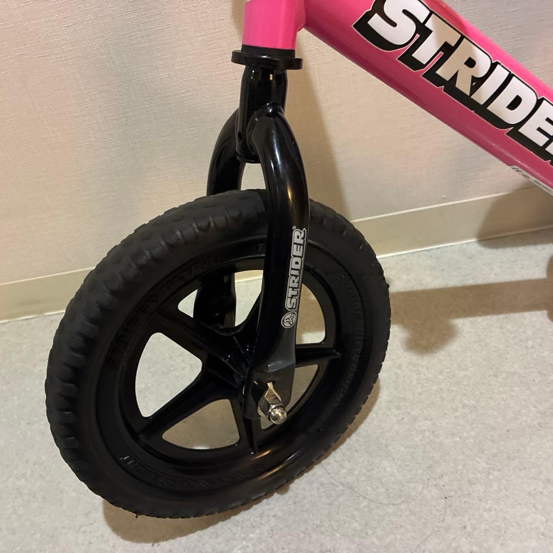 ストライダー　ピンク　スポーツモデル12インチ