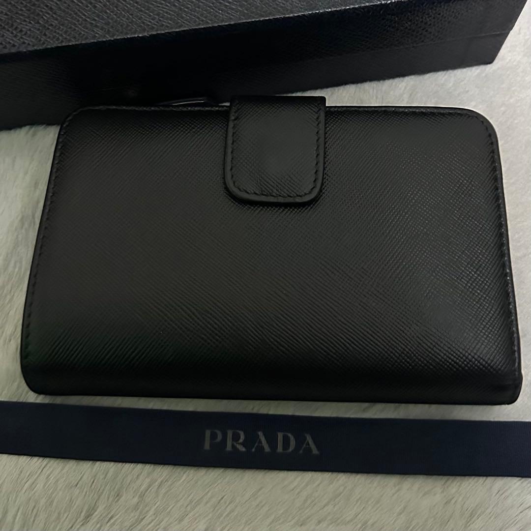 PRADA プラダ　折り財布　ゴールドロゴ　ラウンドファスナー