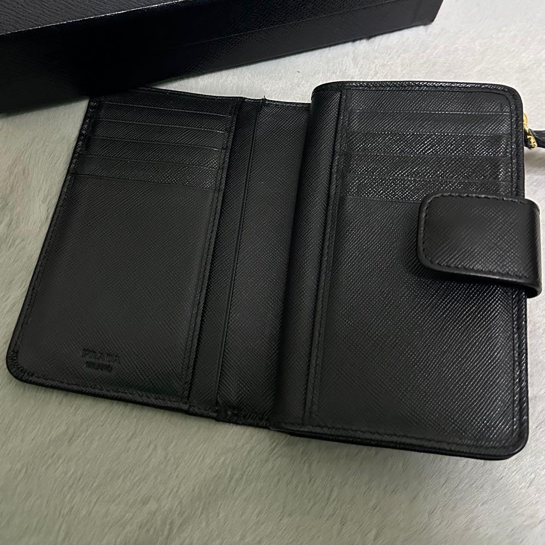 PRADA プラダ　折り財布　ゴールドロゴ　ラウンドファスナー