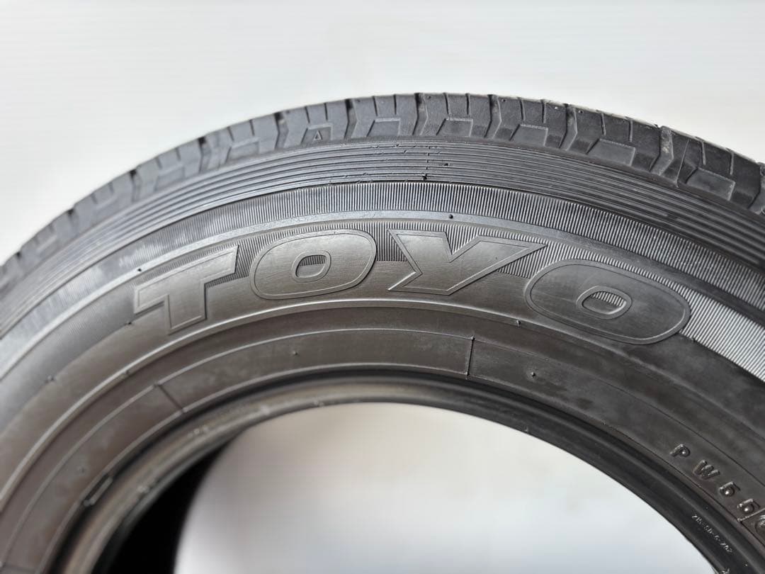①✅ 195/80R15 107/105L TOYO V02e国産 送料無料‼️