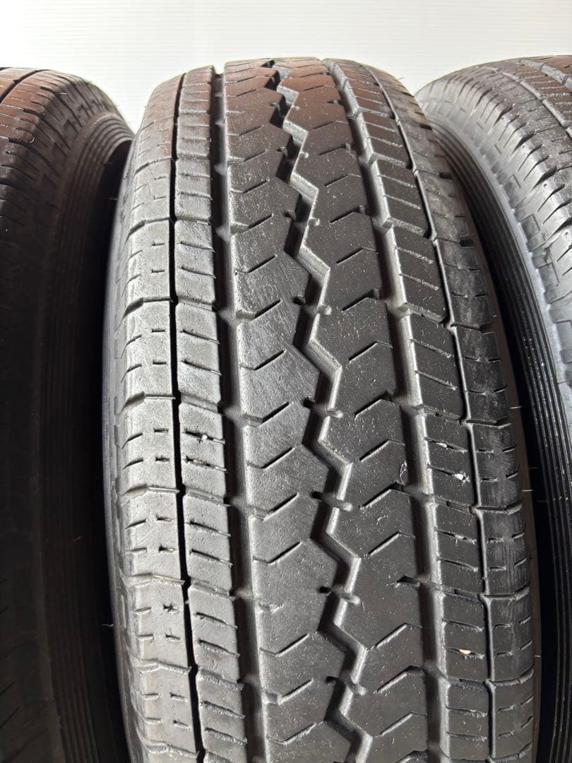 ①✅ 195/80R15 107/105L TOYO V02e国産 送料無料‼️