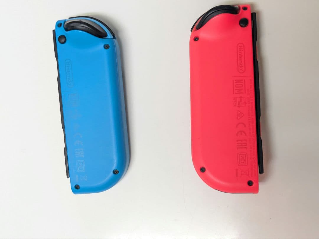 NintendoSwitchニンテンドースイッチ joy-conレッド/ブルー