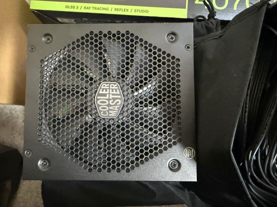 Cooler Master V850 GOLD 850W 電源ユニット