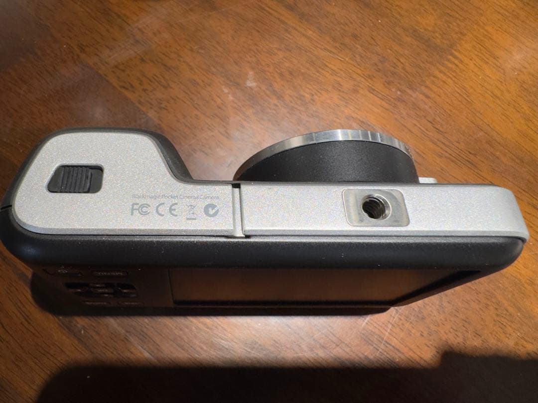 Blackmagic Pocket Cinema Camera 本体レンズリグ付