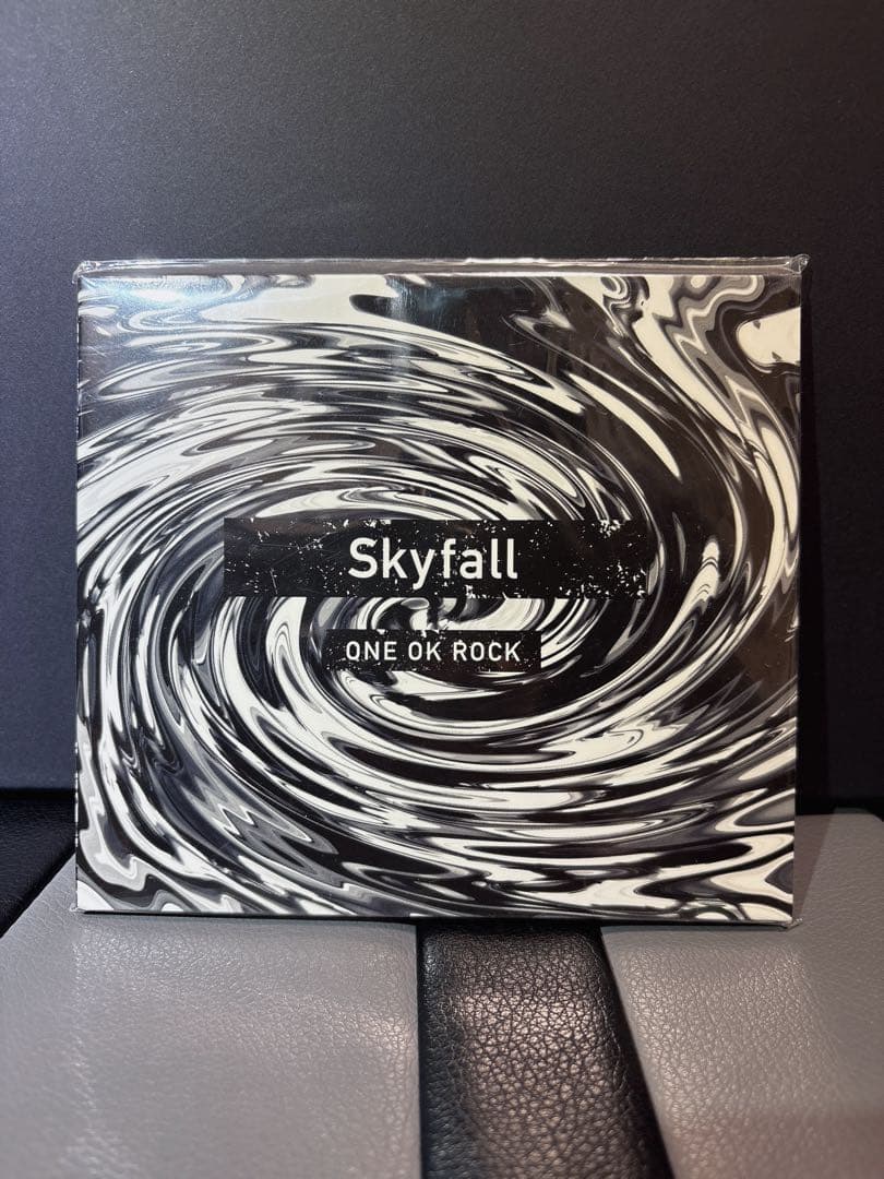 【正規品】ONE OK ROCK Skyfall 会場限定CD