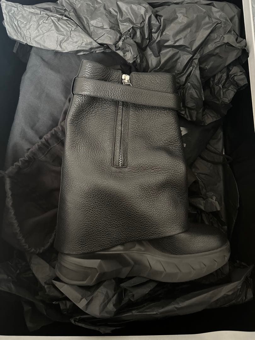 GIVENCHY シャークロックブーツ　ブラック 37