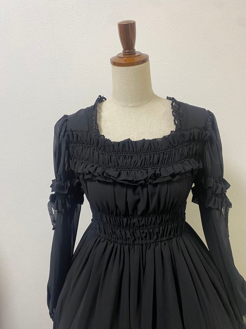 BABY,THE STARS SHINE BRIGHTシャーリングシフォンワンピ