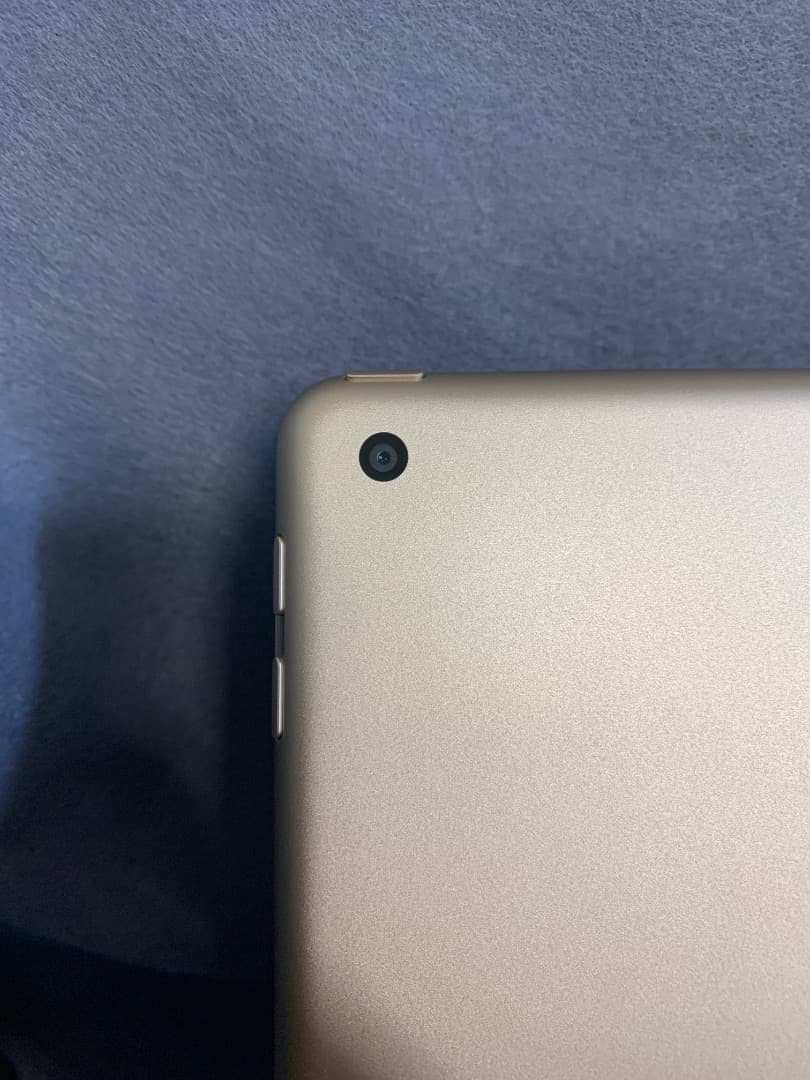 超美品 iPad 第5世代 128GB Wi-Fi版 ゴールド色