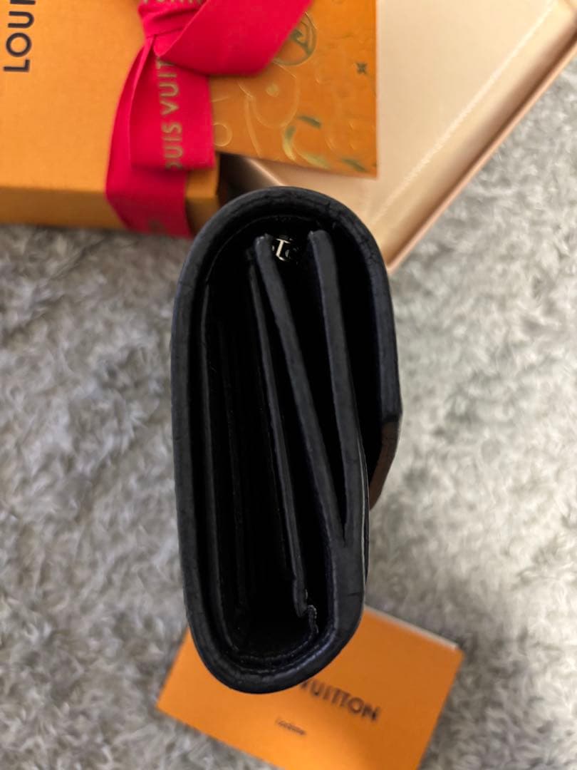 LOUIS VUITTON ブラック 三つ折り財布